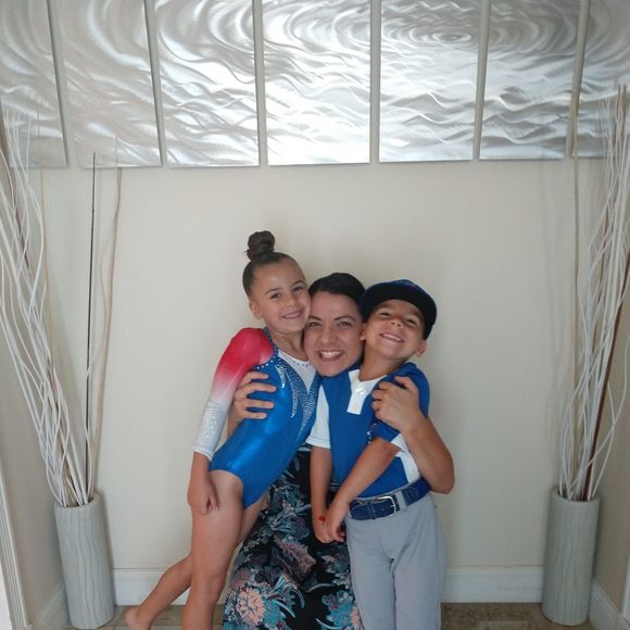 Meet your Posher, Tamara - Picture 1 of 1